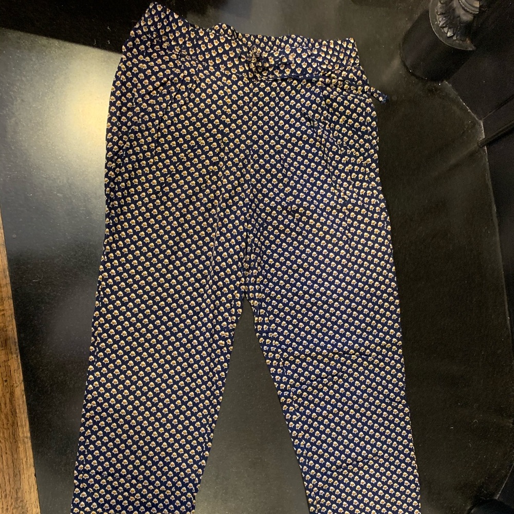 Brandy Melville jogger style pants